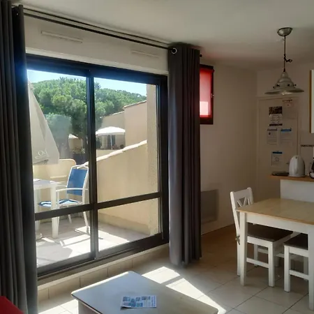 Climatise Odalys Nouvelle Box 5 G ,saint Loup,piscine ,parking Prive Et Superette Agde